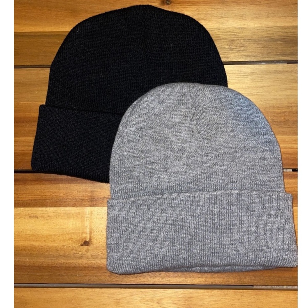 Set of 2 winter beanies